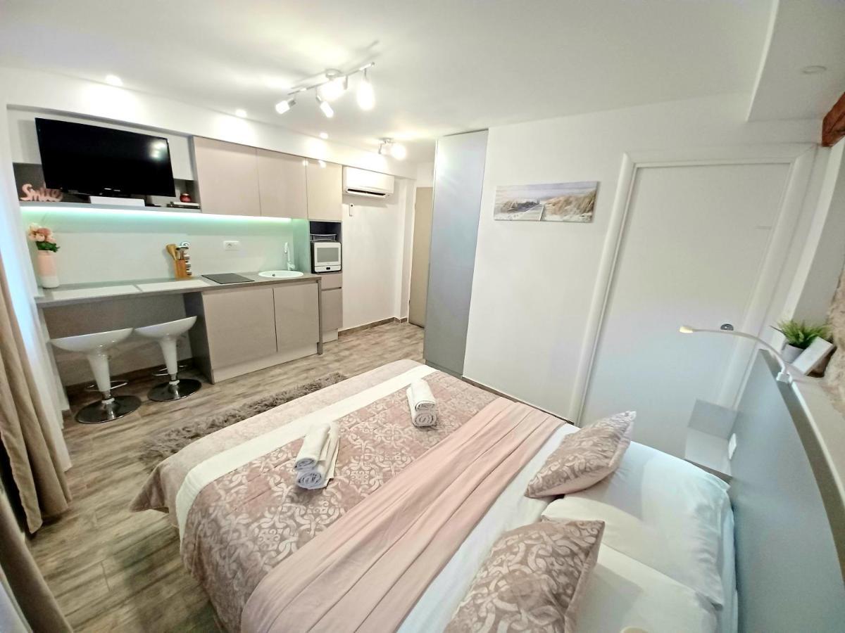 Studio Apartmani Pomalo/ Take It Easy Split Exterior foto